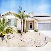 external shot of a home in sourthern california