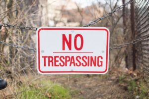 No trespassing sign