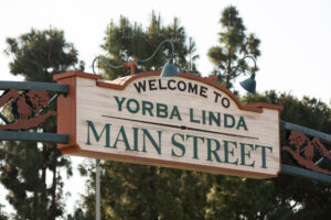 Yorba linda welcome sign